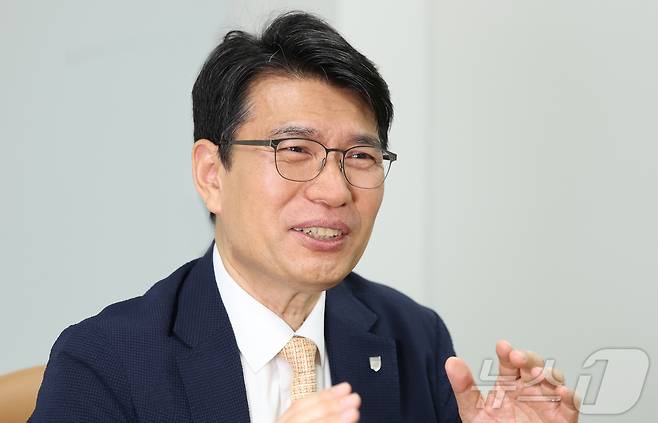 편성범 고려대 의과대학장이 17일 오전 서울 성북구 고려대 정몽구 미래의학관에서 뉴스1과의 인터뷰를 하고 있다. ⓒ News1 권현진 기자