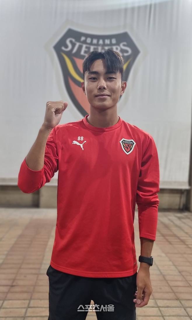 Pohang Kim Dong -jin is posing after the Jeonbuk War. Photo | Pohang = Joon -beom Park