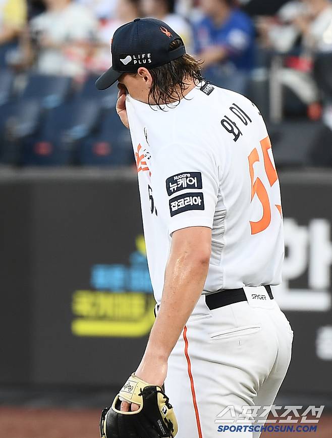 1일 대전 한화생명볼파크에서 열린 NC-한화전. 1회초 연속안타를 맞은 와이스가 곤혹스러워하고 있다. 대전=정재근 기자 cjg@sportschosun.com/2025.7.1/