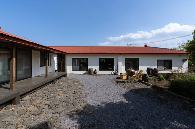 다자요 숙소(하천바람집 안거리. 제주관광공사 제공)