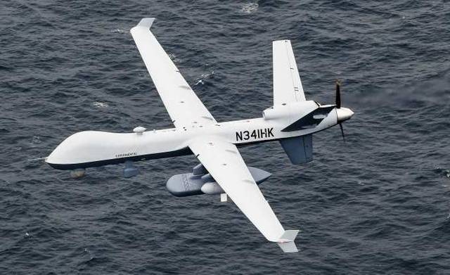 2021년 4월 제너럴어토믹스의 MQ-9B ‘시 가디언’ 무인기가 태평양 상공을 비행하고 있다. 일본이 오는 2028년까지 인수하면 동중국해의 중국 수상 함정은 물론, 잠수함들에 대한 감시와 정찰, 유사시 공격능력이 대폭 향상될 전망이다. 미 해군 제공