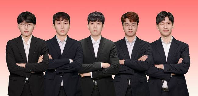 [사진]왼쪽부터 신진서, 박정환, 강동윤, 안성준, 이지현 /한국기원 제공