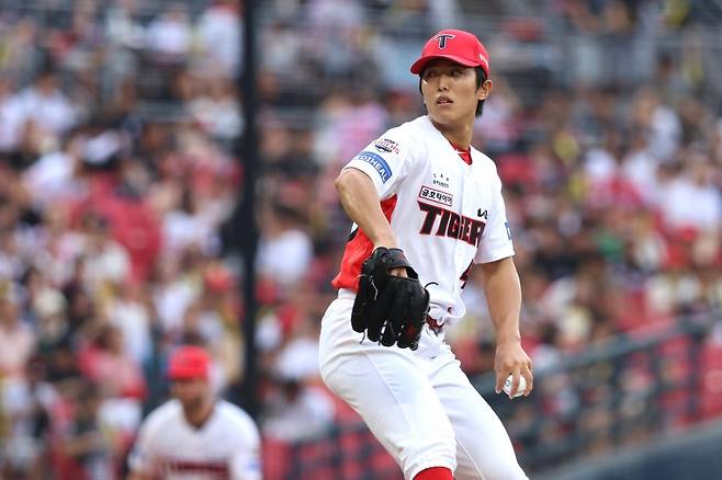 KIA 이의리는 20일 광주 NC전에서 토미존 수술 이후 417일 만에 1군 복귀전을 치러 4이닝 2실점을 기록했다. 그는 선발진의 물음표를 지우리라 많은 기대를 받고 있다. 사진제공｜KIA 타이거즈