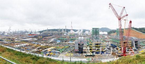 ▲ S-OIL은 최근 울산 울주군 온산국가산업단지 내 석유화학 제품 생산을 위한 대규모 신규 설비 건설하는 사업인 샤힌 프로젝트 건설을 위해 4000억원 규모 회사채 발행을 결정했다. S-OIL 제공