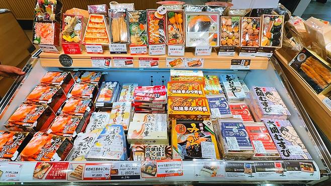 신오사카역엔 다양한 에키벤이 판매되고 있다./울산매일 조나령PD 제공