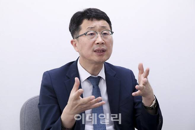 이정엽 법무법인 로집사 대표변호사가 이데일리와 인터뷰하고 있다. (사진=이영훈 기자)