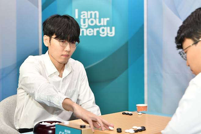 GS칼텍스배에서 우승한 신진서 9단(한국기원 제공)