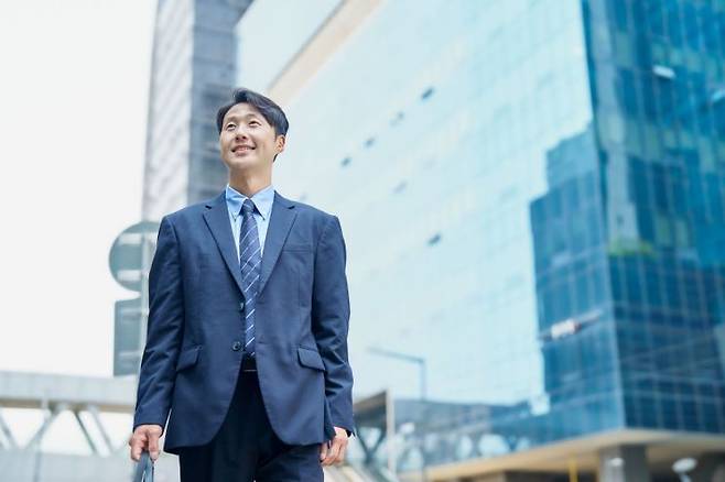 임금 삭감 없는 주 4일제가 직원들의 번아웃(소진) 감소, 신체 건강 개선은 물론 업무 만족도 향상에 긍정적인 영향을 끼치는 것으로 나타났다. 게티이미지