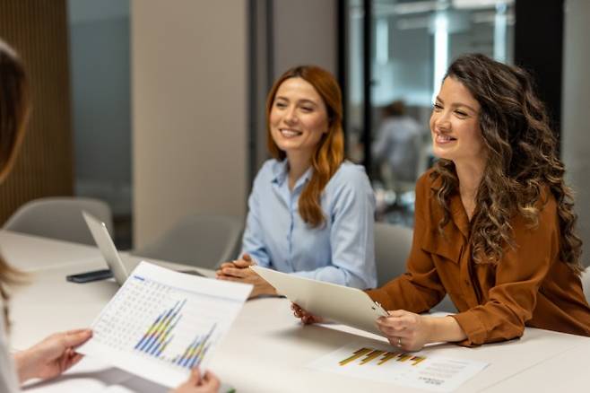 주 4일 근무제를 하면 직원 번아웃은 줄고 행복도가 높아진다는 연구 결과가 나왔다. 게티이미지뱅크 제공.