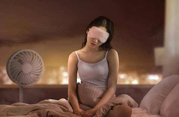 오후 시간에 마시는 커피와 취침 전 음주는 숙면에 영향을 미치므로 주의해야 한다​./사진=클립아트코리아