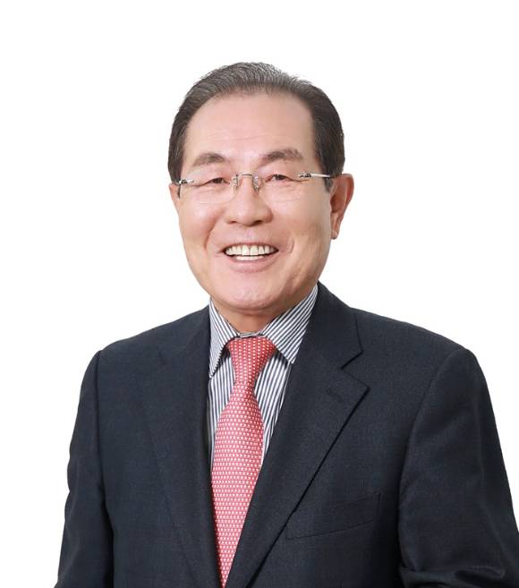 윤동한 콜마그룹 회장. [사진=한국콜마]