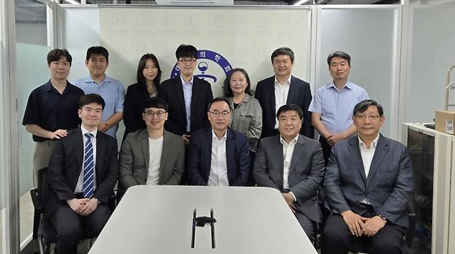 대한의학회와 대한전공의협의회 비상대책위원회가 21일 간담회를 열고 의료 현안에 대해 논의했다. [사진=대한전공의협의회]