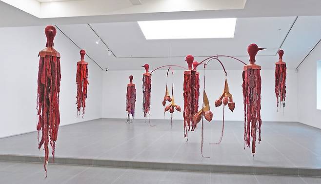 'The Ritual of the Red Birds'  우손갤러리