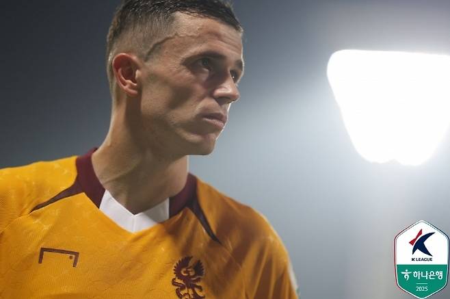 광주 FC 간판 공격수 아사니. 사진=한국프로축구연맹