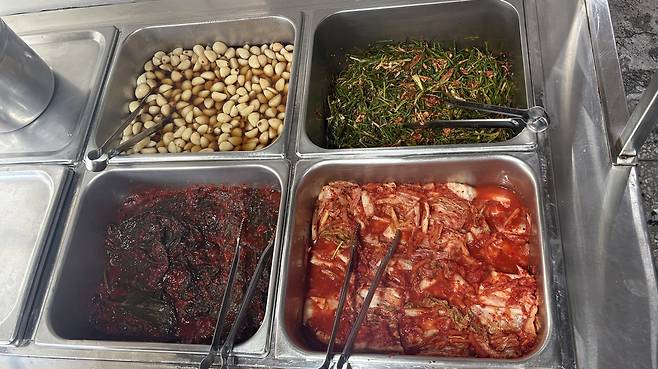 오른 재료 가격에 사라진 나물 반찬 박연수 기자