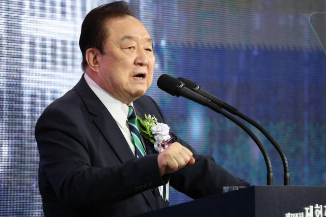 ▲정대철 대한민국 헌정회장이 17일 서울 여의도 국회에서 열린 제77주년 제헌절 경축식에서 기념사를 하고 있다. ⓒ연합뉴스