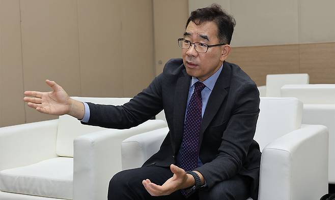 이승철 한국풍력산업협회 대외협력부회장이 지난 2일 세계일보와의 인터뷰에서 “해상풍력 업체 성장을 위해서는 명확한 로드맵이 필요하다”고 강조하고 있다. 한국풍력산업협회 제공