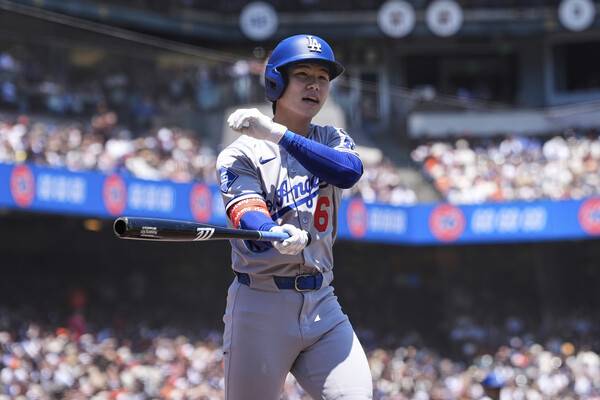 ▲ LA다저스 김혜성(사진 첫 번째와 두 번째)은 아직도 트레이드 카드일까. 애리조나 다이아몬드백스 에우헤니오 수아레스(사진 세 번째와 네 번째)는 뉴욕 양키스, 보스턴 레드삭스 등의 시야에 있다고 한다. ⓒ연합뉴스/AP/GETTYIMAGE USA