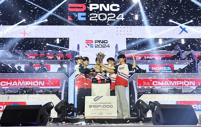 한국 대표팀이 배틀그라운드 e스포츠 국가대항전 ‘PNC 2024’에서 정상에 올라 대회 2연패를 달성했다. 사진 | 크래프톤