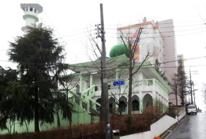독특한 디자인으로 골목여행지로 떠오른 전주이슬람성원./전북특별자치도 블로그