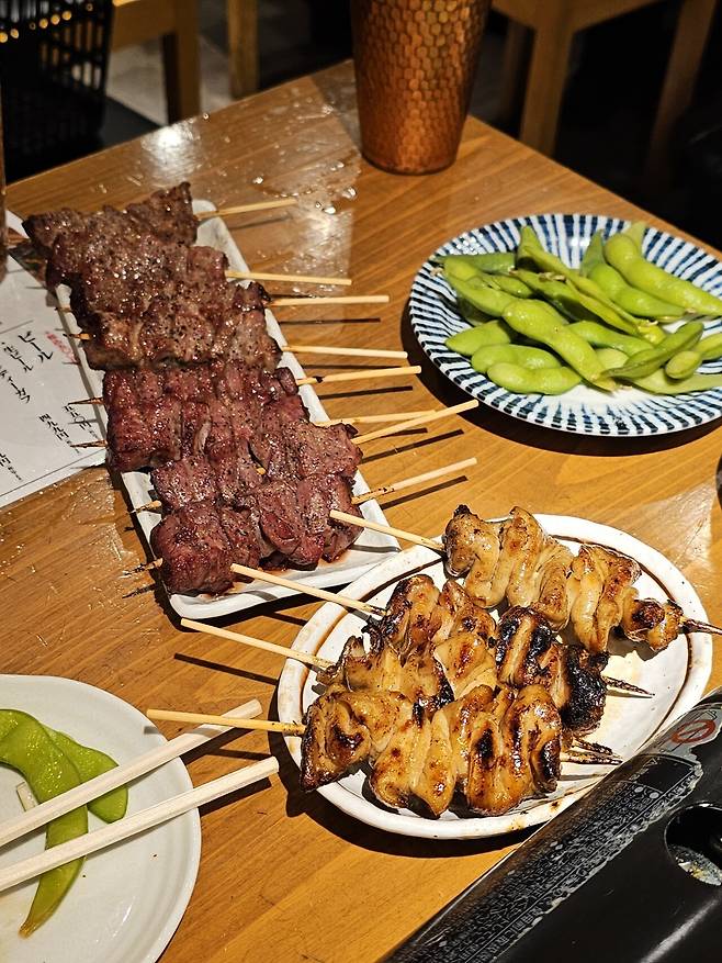 모츠나베에 생맥주 먹고 마셔요.jpg