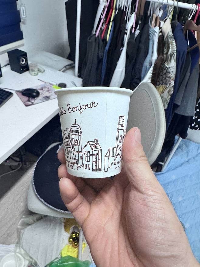 IMG_1500.jpeg 롤에 나오는 온천 세트 코스프레 해봤다.