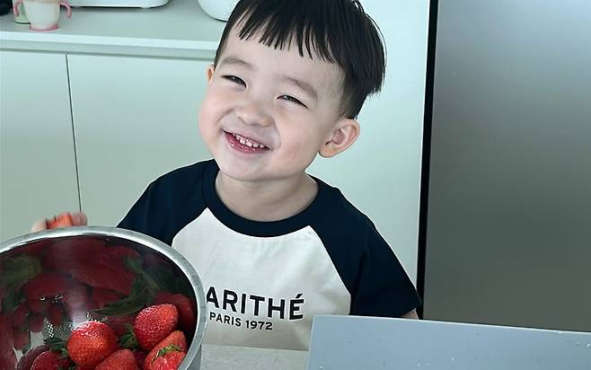 사진='이윤아(태요미네)' 인스타그램 캡처