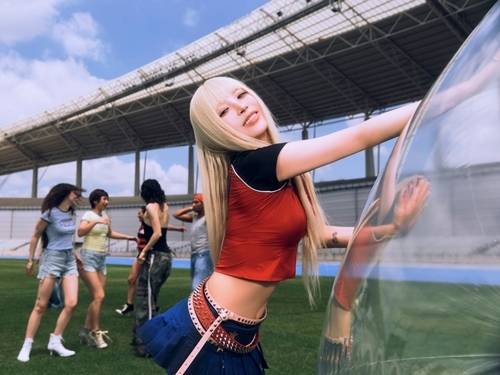 보아(BoA)가 정규 11집 ‘Crazier’(크레이지어)로 새로운 자작곡을 선보인다.