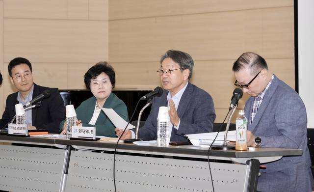 광주시는 22일 광주교통문화연수원에서 택시요금 현실화를 위한 시민공청회를 열었다. 광주시청 제공