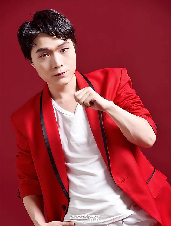 16세 여자친구를 살해한 혐의로 지난해 12월 18일 사형을 선고받은 것으로 알려진 중국 배우 장이양. 바이두 프로필 캡처