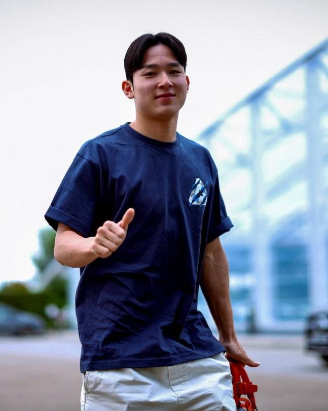 ▲ 영국 '풋볼월드'는 "프랭크 감독은 양민혁이 재능을 만개할 수 있도록 경기장 안팎에서 특별한 도움을 줄 인물"이라며 "프랭크 감독은 젊은 윙어를 키우는 방법을 아는 지도자다. 여름 이적시장이 끝나면 프랭크 감독은 분명 양민혁을 주의 깊게 지켜볼 것"이라고 예상했다. ⓒ 토트넘 홋스퍼