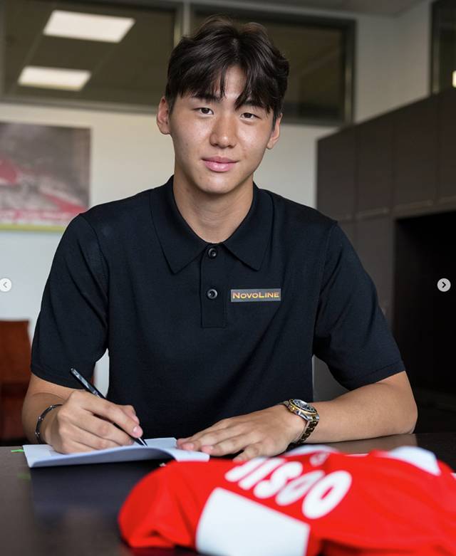 김지수 오피셜. /사진=카이저슬라우테른 SNS