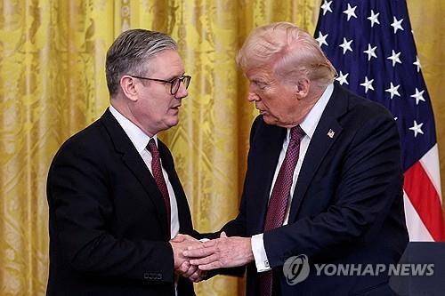 2월 백악관에서 만난 트럼프와 스타머 [로이터 연합뉴스 자료사진 재판매 및 DB금지]