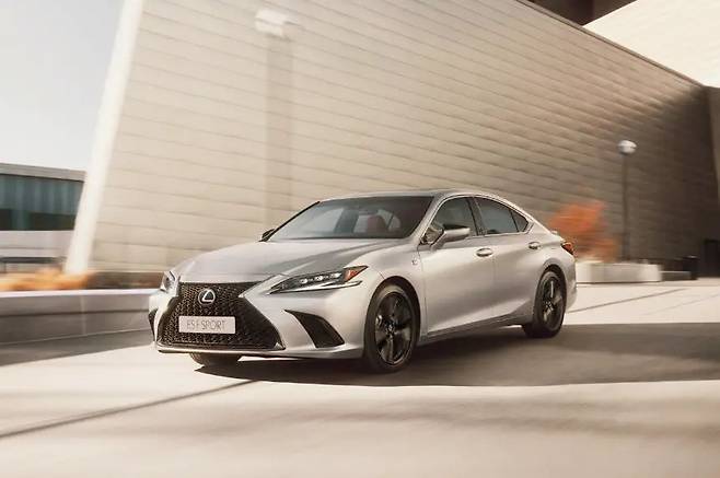 2025 렉서스 ES 300h