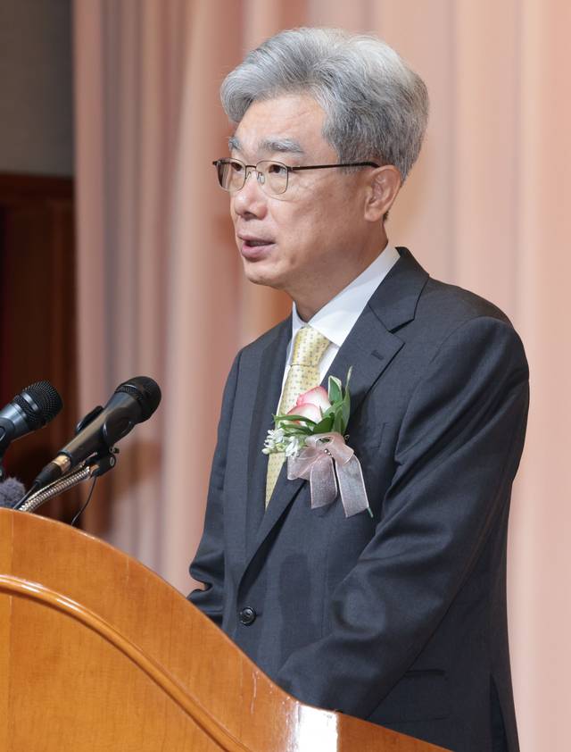 김상환 헌법재판소장이 24일 서울 종로구 헌법재판소에서 열린 취임식에서 취임사를 하고 있다. [연합뉴스]