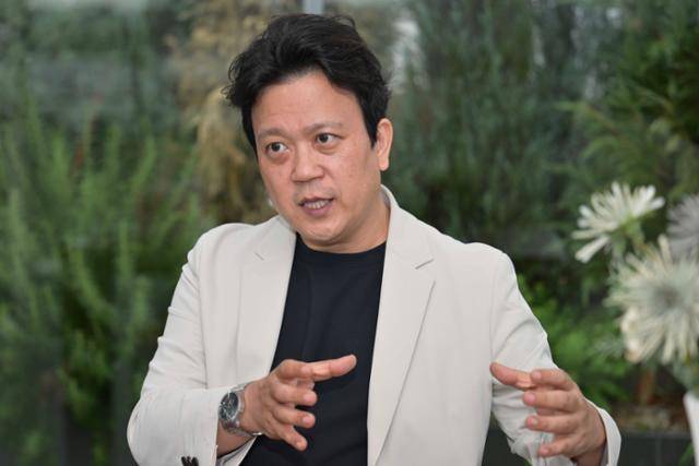 박용석 아이코닉브랜드 대표가 17일 서울 강남구 사무실에서 본보와 인터뷰하고 있다. 강예진 기자