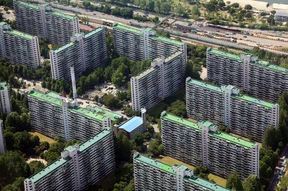 지난달 6일 롯데월드타워전망대에서 본 잠실 주공5단지 모습 [뉴스1]