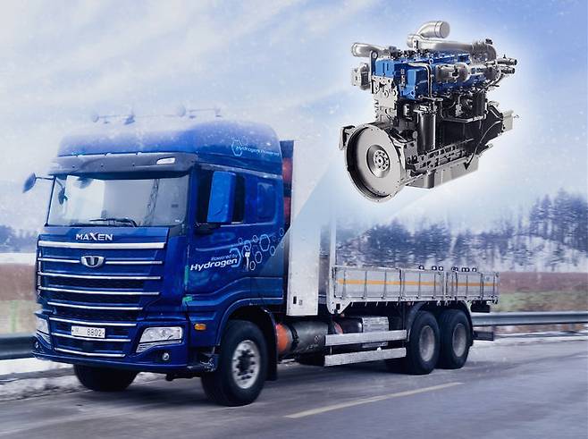 [서울=뉴시스] HD현대인프라코어의 수소엔진(HX12)을 탑재한 대형트럭. (사진=HD현대인프라코어 제공) 2025.2.20. photo@newsis.com *재판매 및 DB 금지