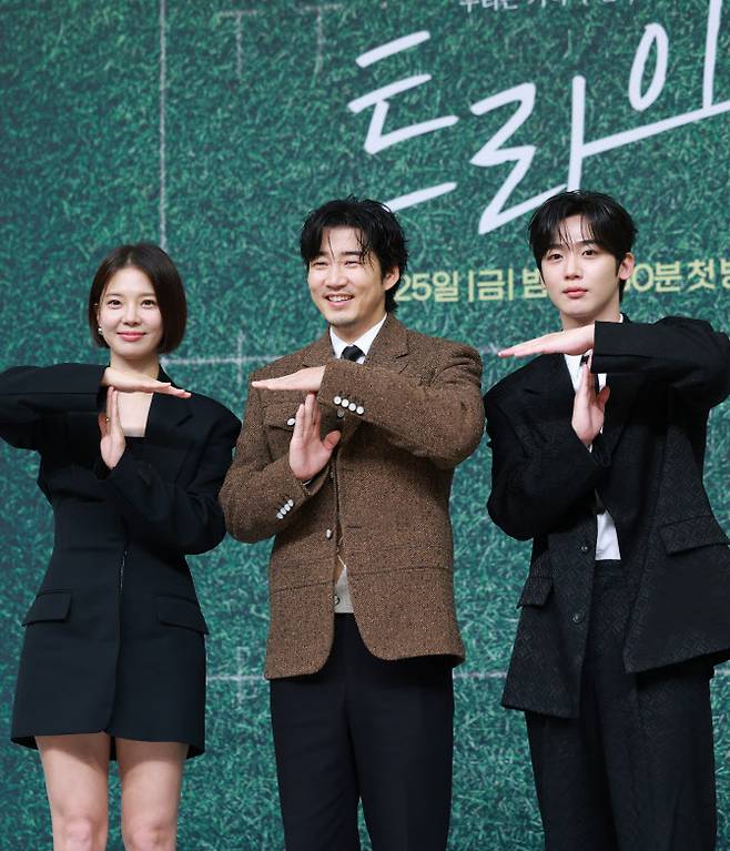 왼쪽부터 임세미, 윤계상, 김요한(사진=뉴스1)