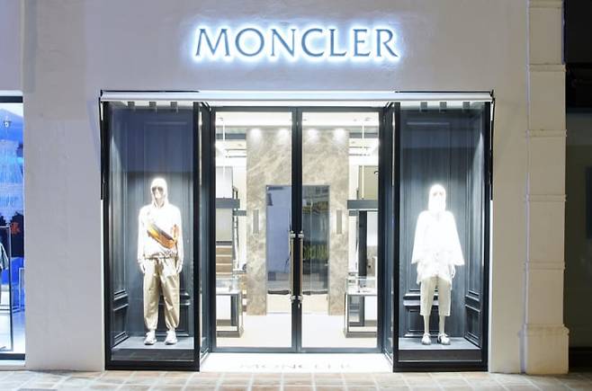 몽클레르 매장./몽클레르 홈페이지 캡처