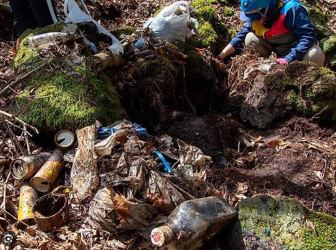 20231004_090656.jpg 세계 제일 더러운 산 1위 세계 제일 더러운 산 1위 .jpg