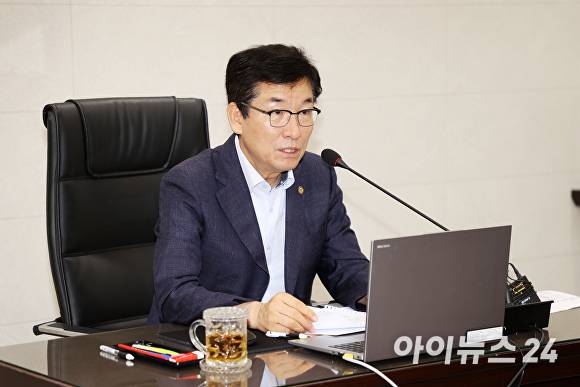윤건영 충북교육감. [사진=아이뉴스24 DB]