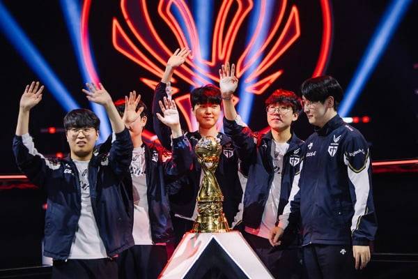 캐나다 밴쿠버에서 열린 2025 MSI 우승을 차지한 후 기뻐하는 젠지 e스포츠 선수들 (라이엇게임즈 제공)
