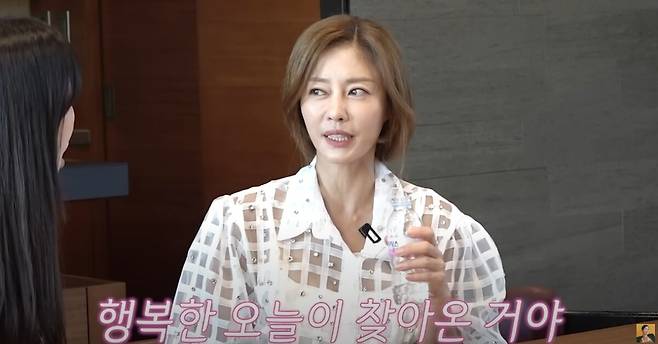 이지현이 이혼 후 심각한 공황장애를 겪은 이야기를 털어놓았다. 유튜브 채널 'A급 장영란' 영상 캡처