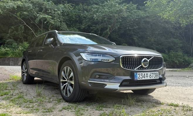 볼보 V90 CC 사진=육동윤 글로벌이코노믹 기자