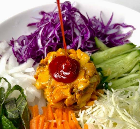 멍게비빔밥은 만드는 법도 간단하다. 사진은 통영 멍게비빔밥. [사진=팔도감]