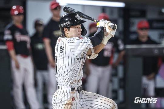 적시타 치는 한태양. 사진=연합뉴스