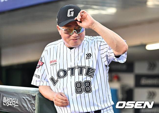 [OSEN=부산, 이석우 기자]  롯데 자이언츠 김태형 감독 110 2025.07.25 / foto0307@osen.co.kr