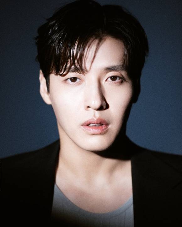 배우 강하늘이 <더팩트>와 만나 넷플릭스 새 영화 '84제곱미터' 공개 기념 인터뷰를 진행했다. /넷플릭스