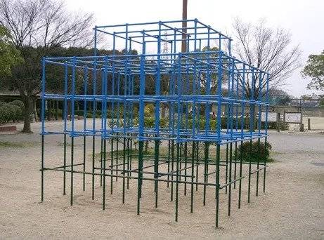 요즘 놀이터에서 사라진것 .jpg